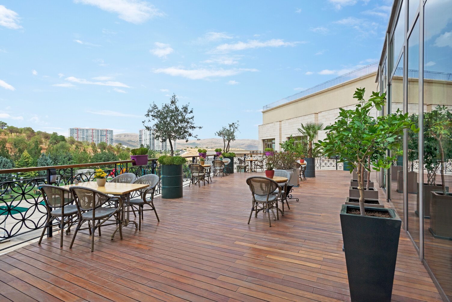 Ramada Plaza by Wyndham Mardin - Restoran-Bar